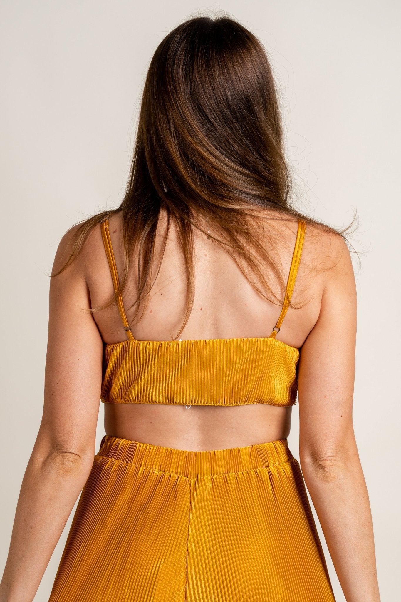 Pleated crop tank top ambered gold