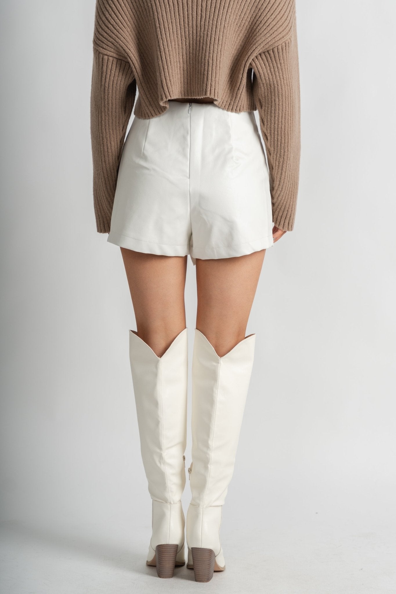 Faux leather studded skort white/gold