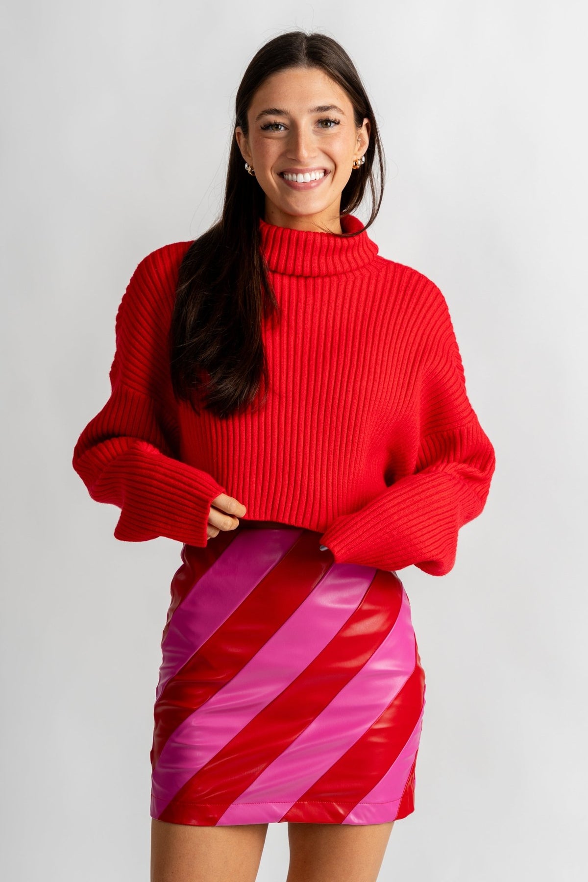 Cropped long sleeve sweater red - Trendy T-Shirts for Valentine's Day at Lush Fashion Lounge Boutique in Oklahoma City