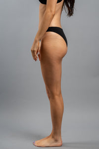 Side twist bikini bottoms black - Cute Swimwear - Affordable Swimsuits at Lush Fashion Lounge Boutique in Oklahoma City