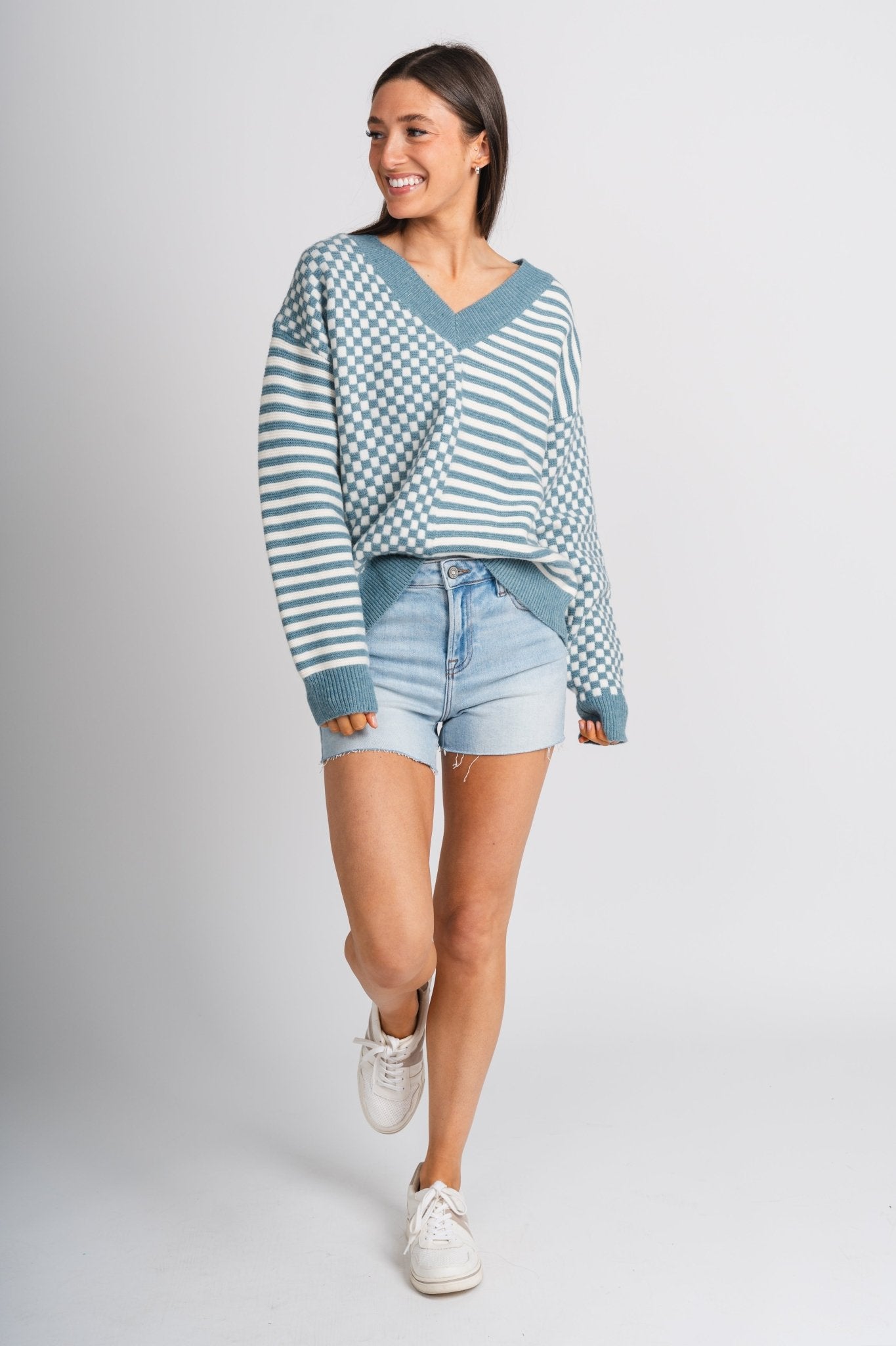 Checkered sweater ivory/blue – Unique Sweaters | Lounging Sweaters and Womens Fashion Sweaters at Lush Fashion Lounge Boutique in Oklahoma City