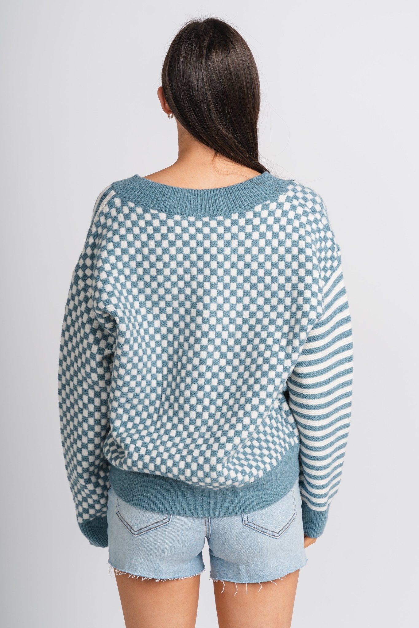 Checkered sweater ivory/blue