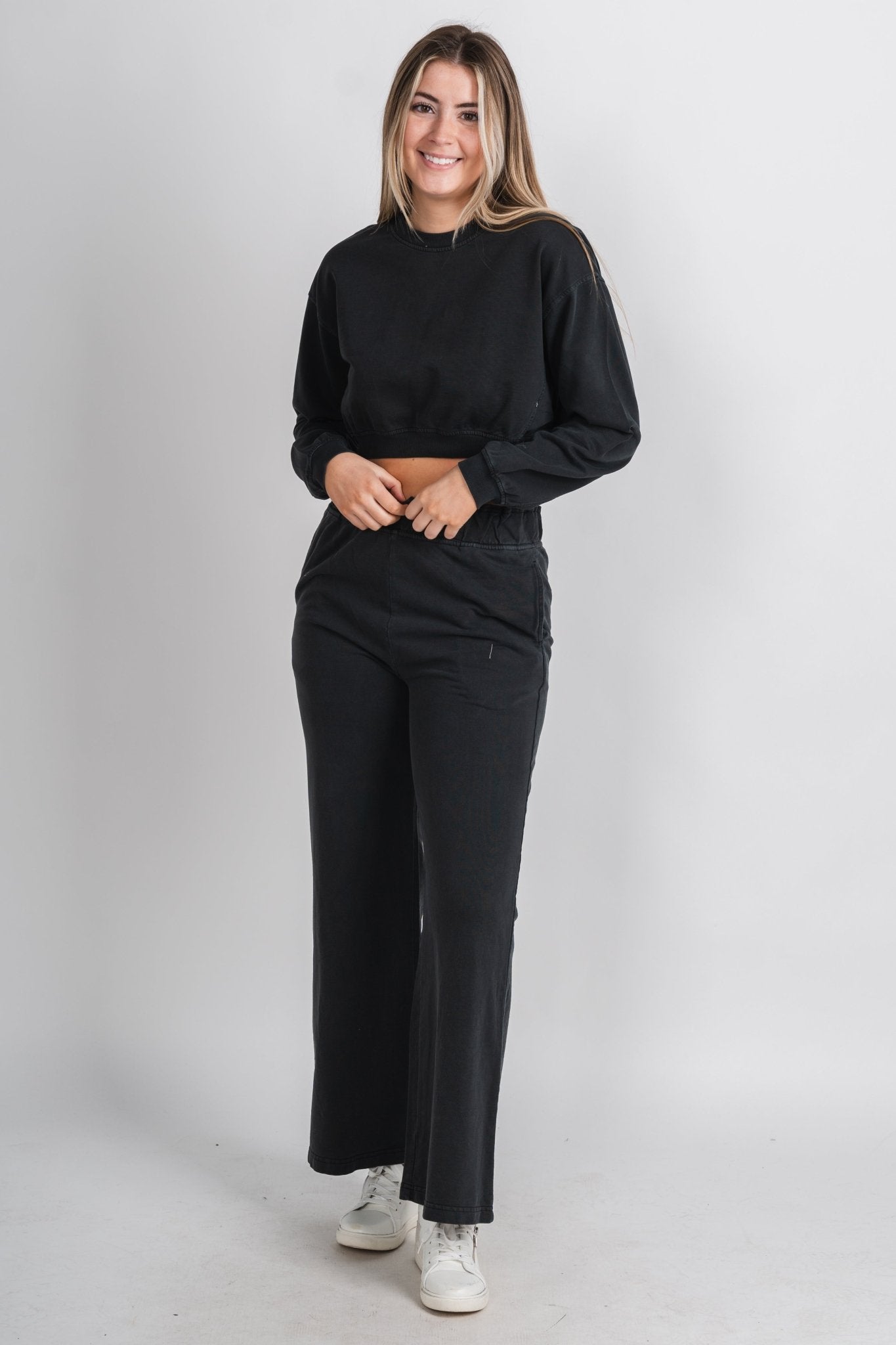 Mineral sweatpants black - Stylish Pants - Trendy Lounge Sets at Lush Fashion Lounge Boutique in Oklahoma City