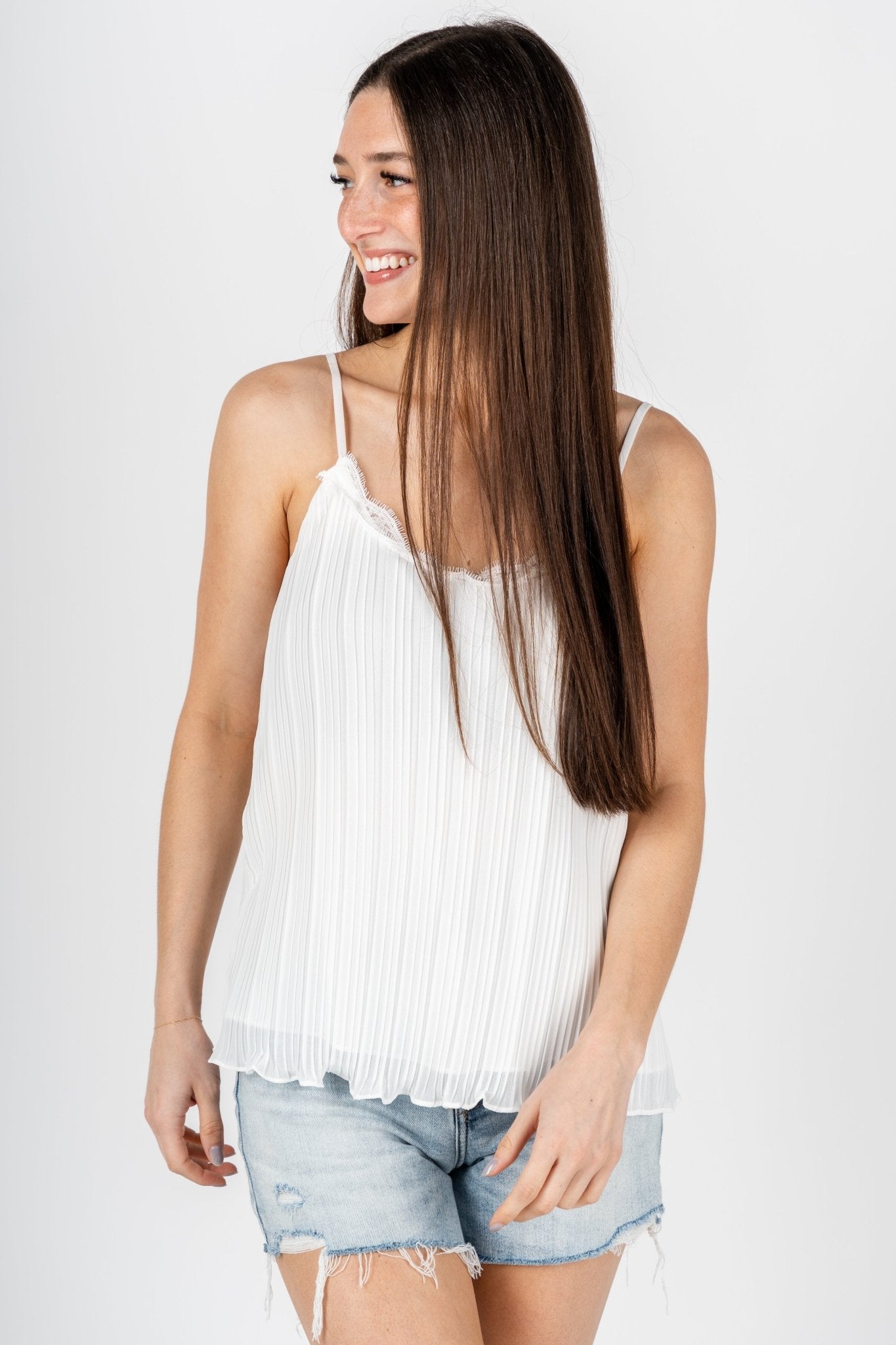 Pleated lace cami tank top off white