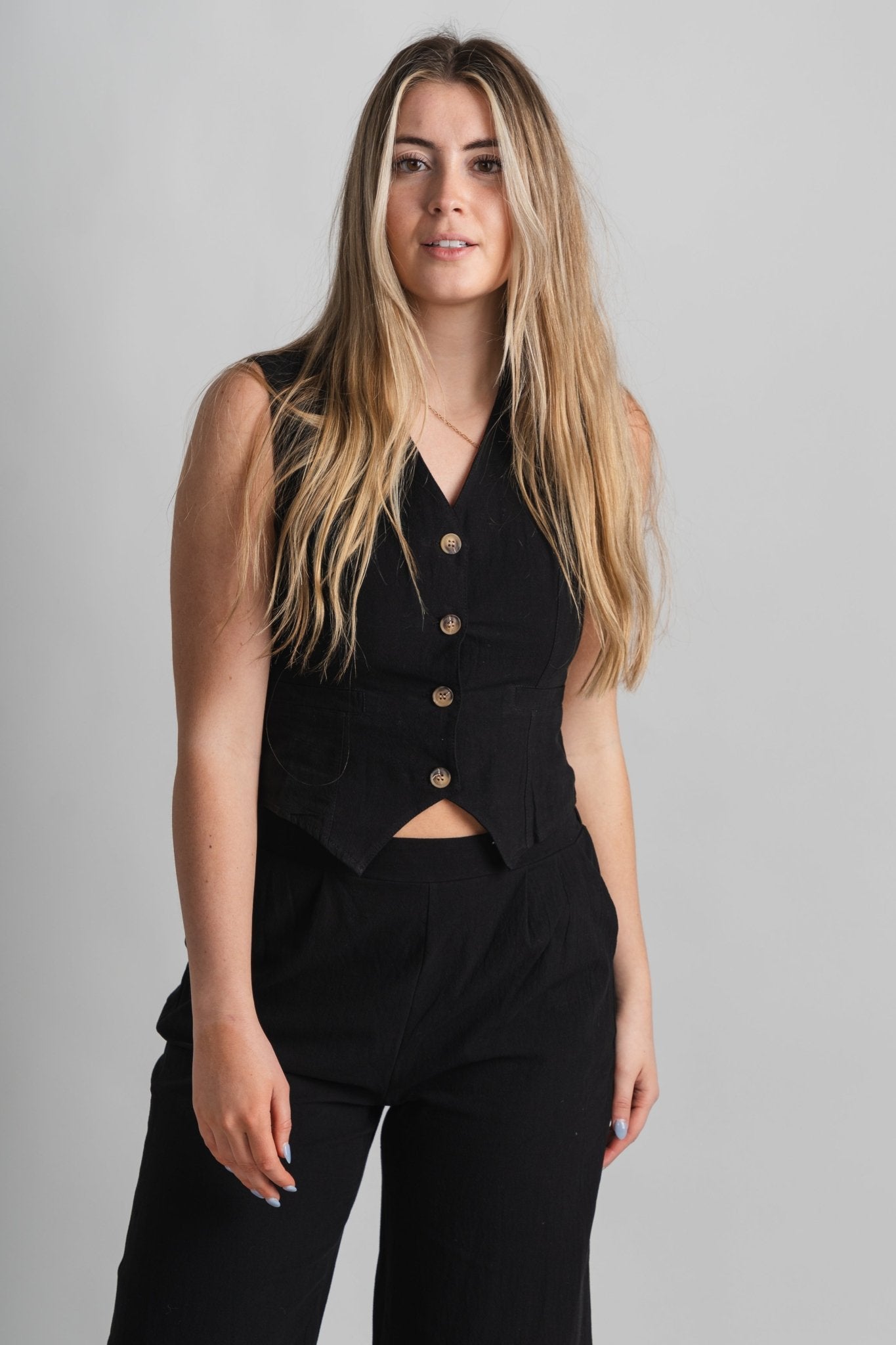 Solid button vest black