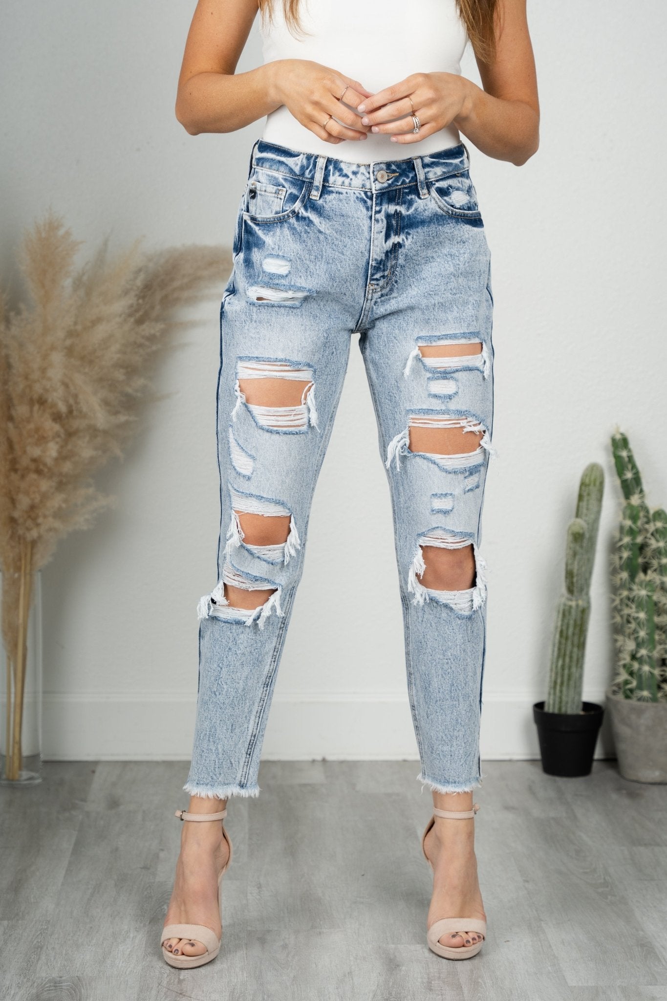 Kancan high rise fray mom jeans medium | Lush Fashion Lounge: boutique women's jeans, fashion jeans for women, affordable fashion jeans, cute boutique jeans