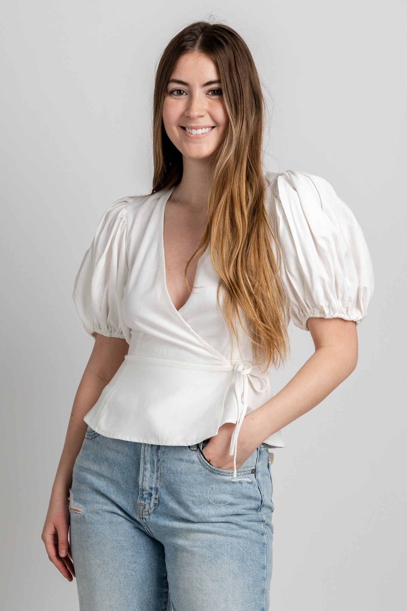 Puff sleeve wrap top off white