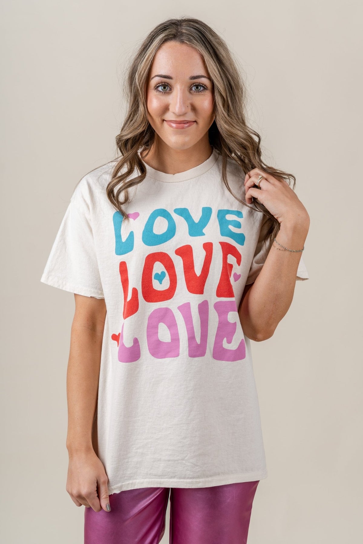 Love repeat thrifted t-shirt off white - Trendy T-Shirts for Valentine's Day at Lush Fashion Lounge Boutique in Oklahoma City