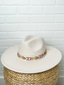 Boho band wide brim hat white - Trendy Hats at Lush Fashion Lounge Boutique in Oklahoma City