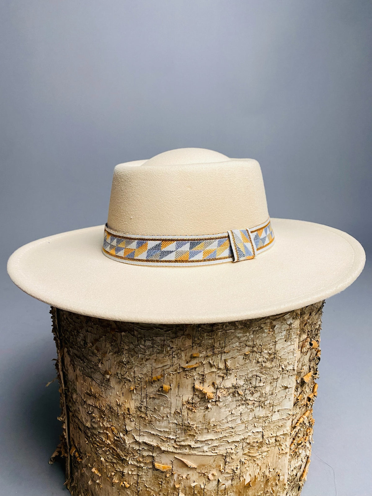 Wide brim printed trim hat sand - Trendy Hats at Lush Fashion Lounge Boutique in Oklahoma City
