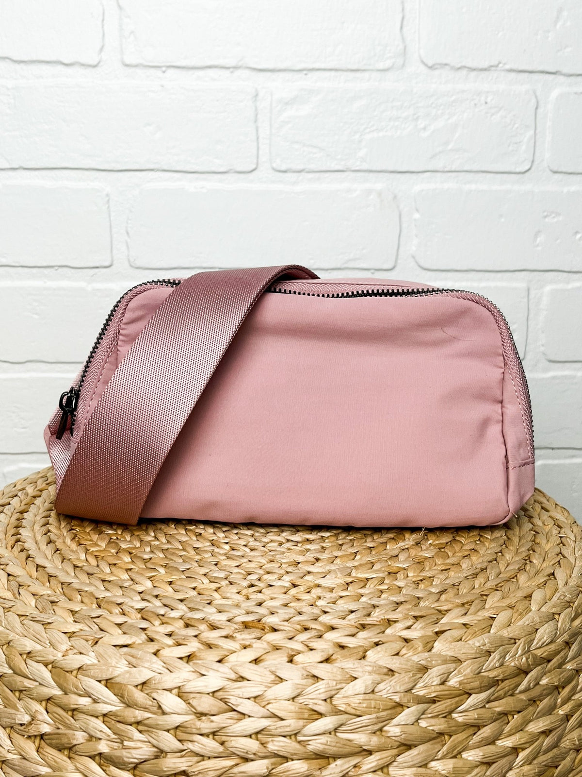Sling belt bag blush - Trendy Bags at Lush Fashion Lounge Boutique in Oklahoma City