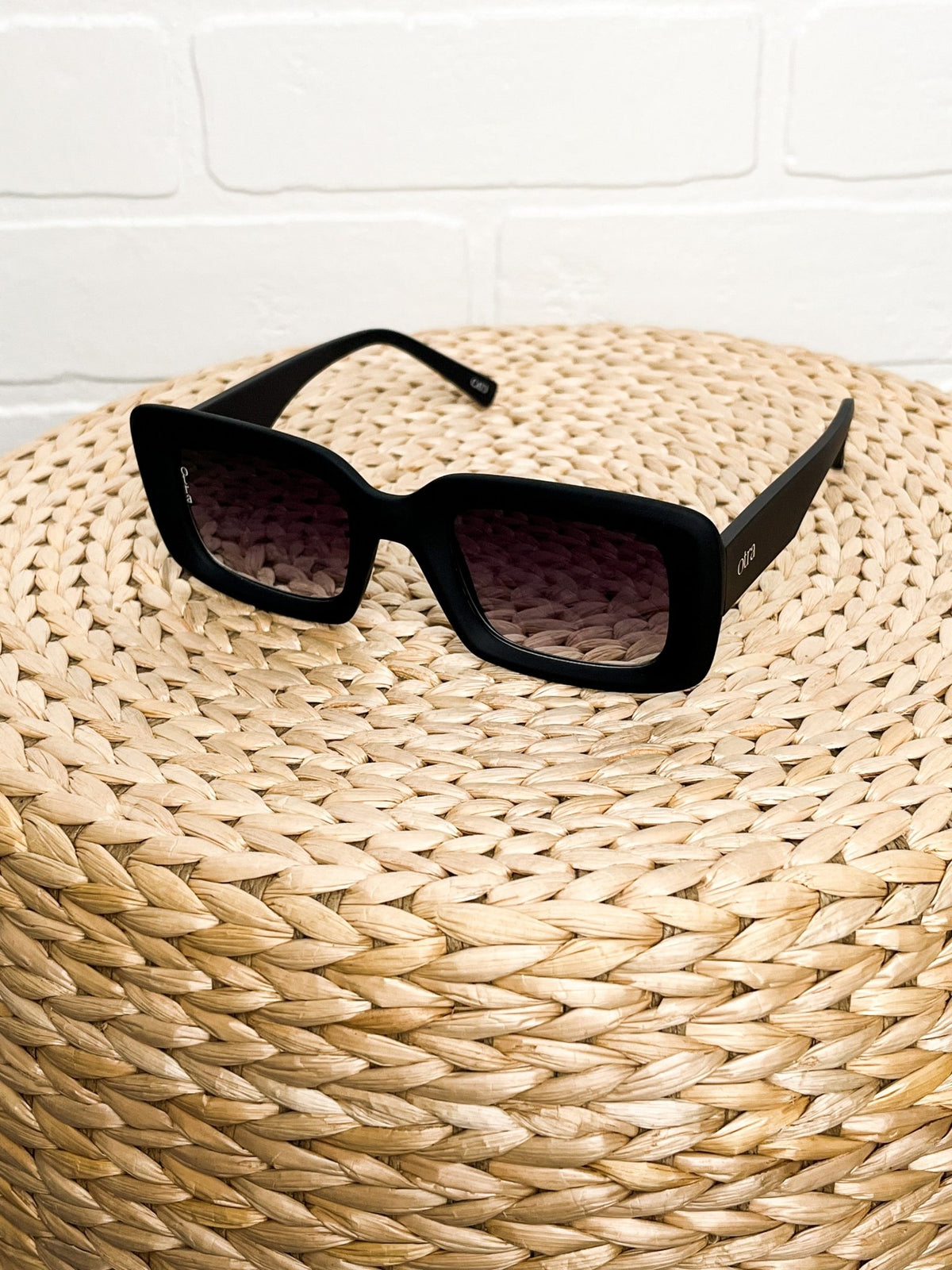 Otra Chelsea sunglasses black fade - Stylish Sunglasses - Cute Sunglasses at Lush Fashion Lounge Boutique in Oklahoma