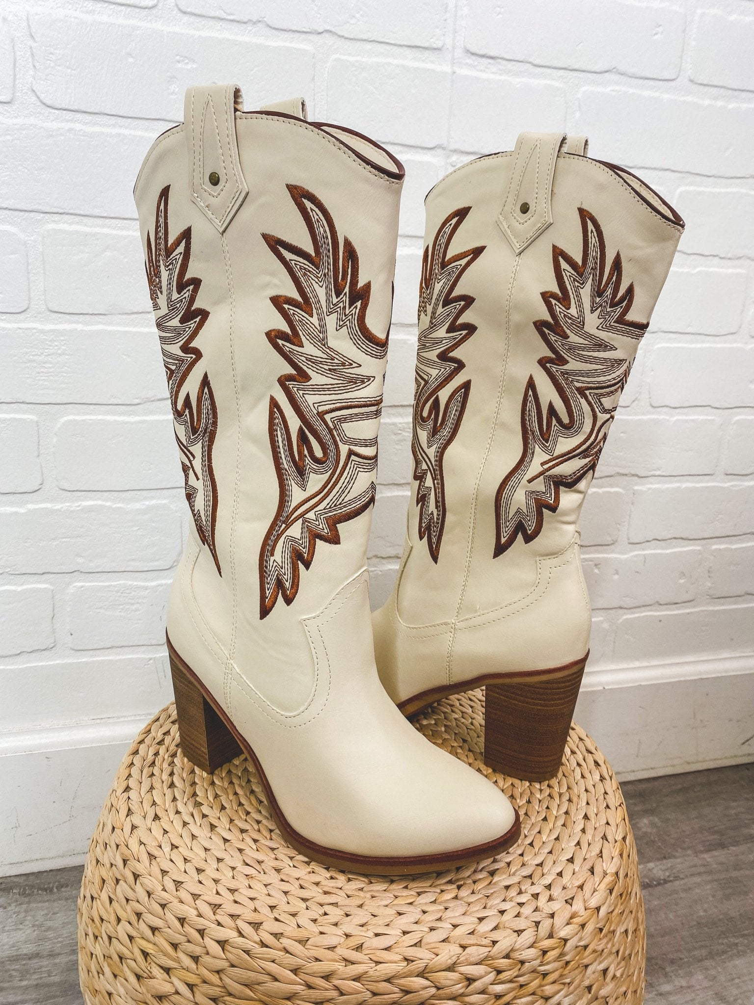 Taley western boot ivory - Trendy boots - Fashion Shoes at Lush Fashion Lounge Boutique in Oklahoma City