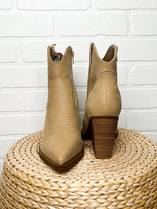 Sawyer ankle cowboy boots natural - Affordable boots - Boutique Shoes at Lush Fashion Lounge Boutique in Oklahoma City
