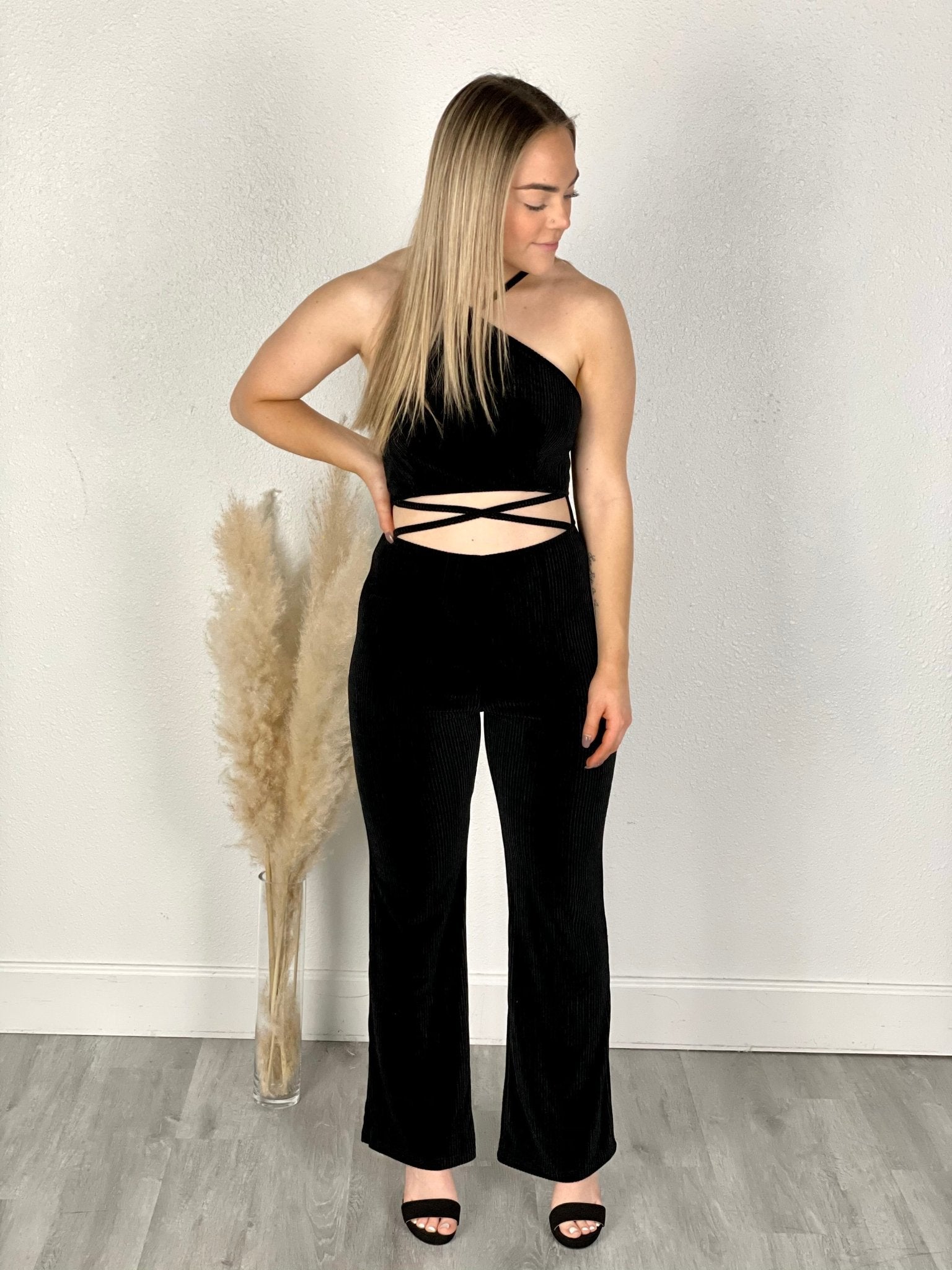 Ribbed velvet jumpsuit black - Cute jumpsuit - Trendy Rompers and Pantsuits at Lush Fashion Lounge Boutique in Oklahoma City