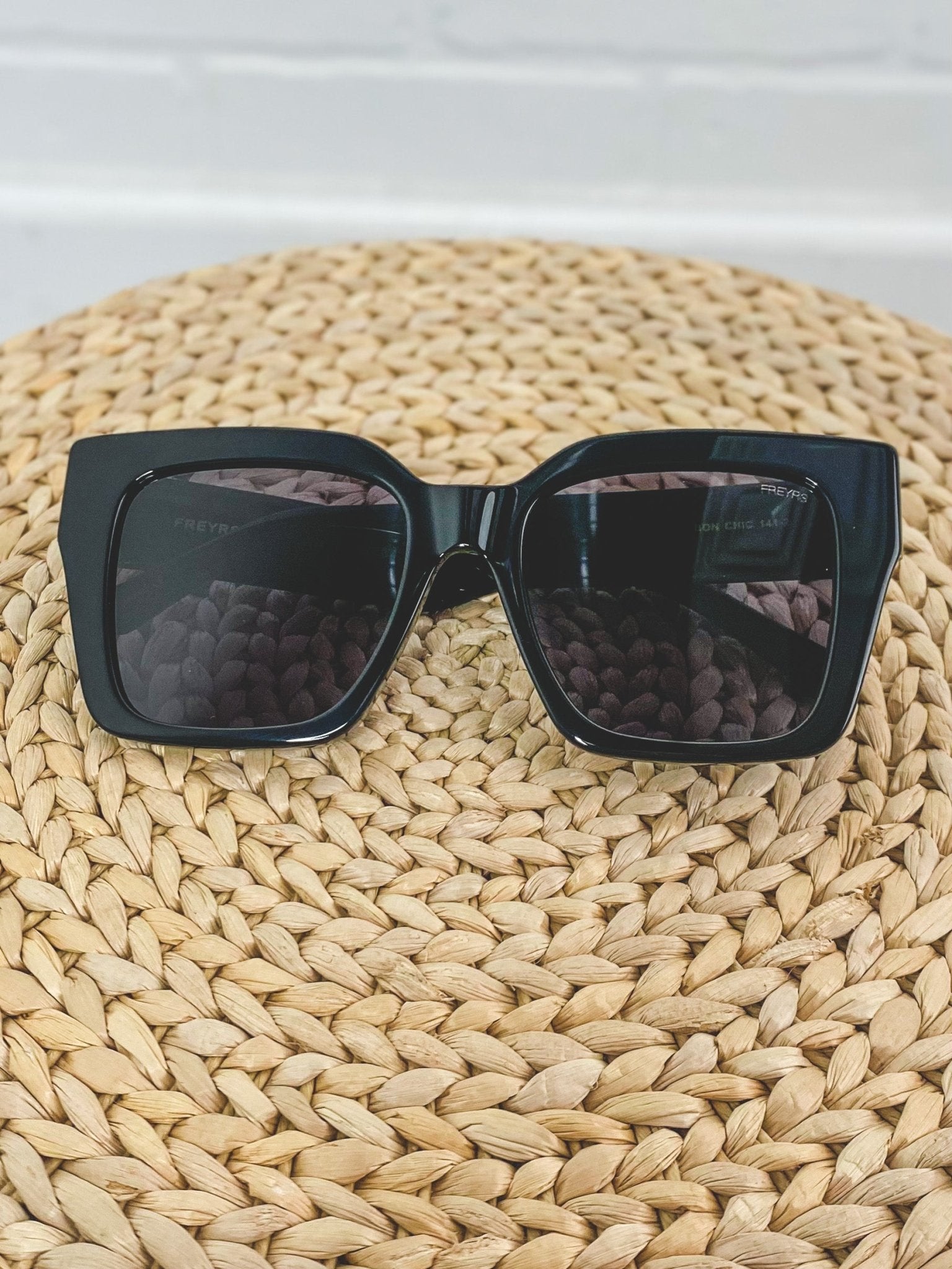 Freyrs Bon Chic sunglasses black - Cute Sunglasses - Fun Wayfarers at Lush Fashion Lounge Boutique in Oklahoma