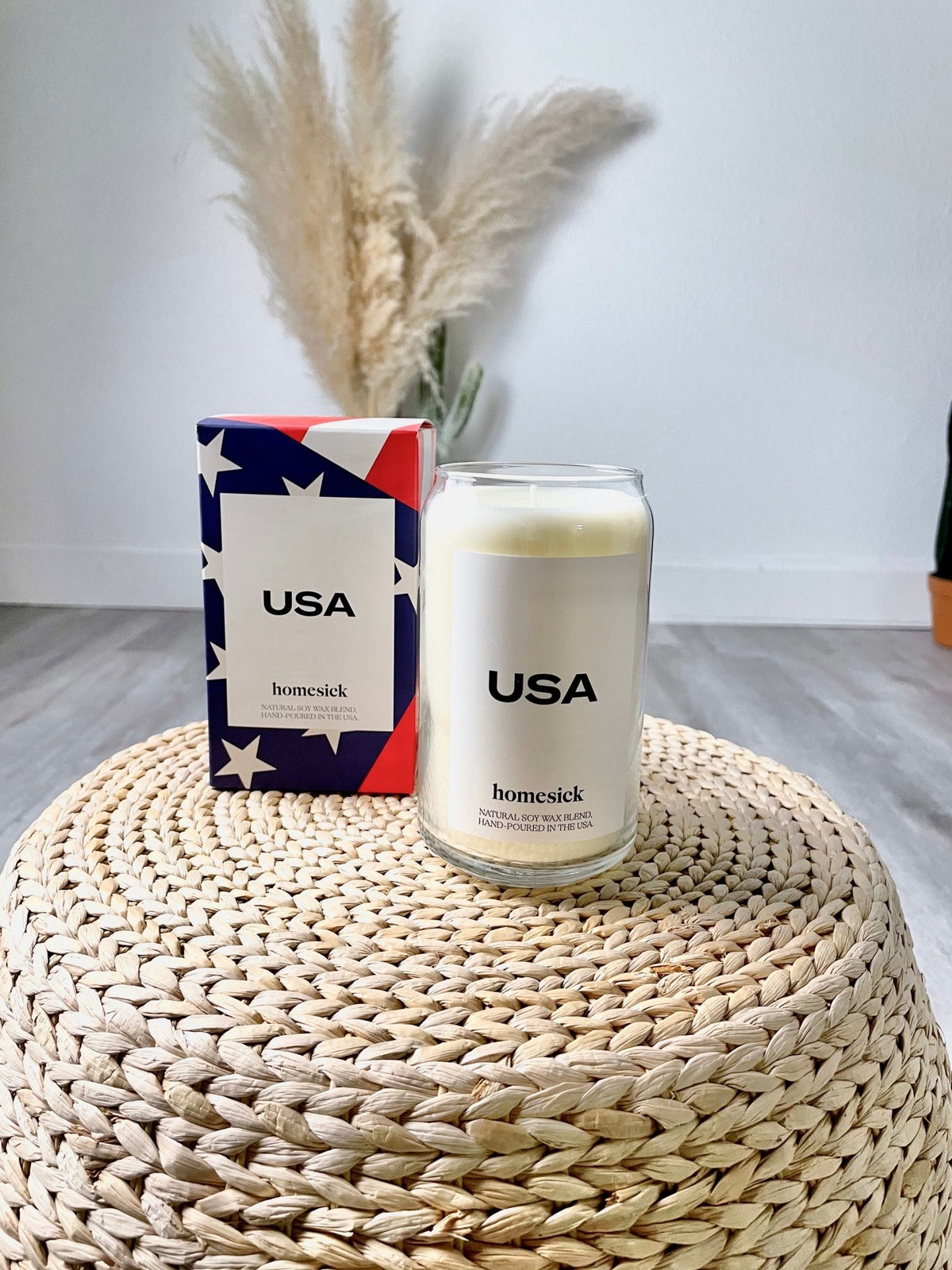 Homesick USA candle - Trendy Candles at Lush Fashion Lounge Boutique in Oklahoma City