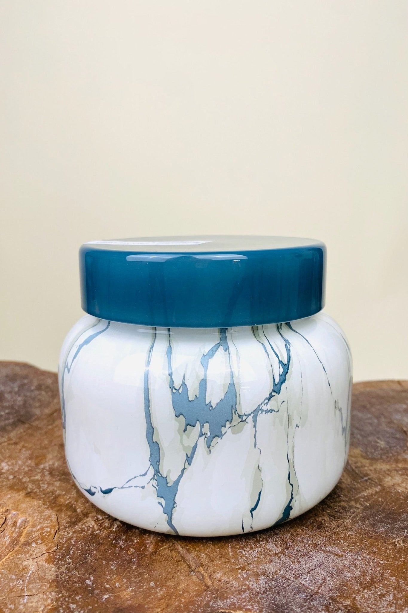 Capri Blue volcano scent 19oz candle mod marble - Trendy Candles and Scents at Lush Fashion Lounge Boutique in Oklahoma City