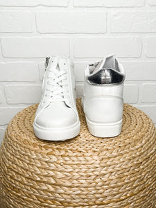 Fast star zip sneakers white - Affordable Shoes - Boutique Shoes at Lush Fashion Lounge Boutique in Oklahoma City