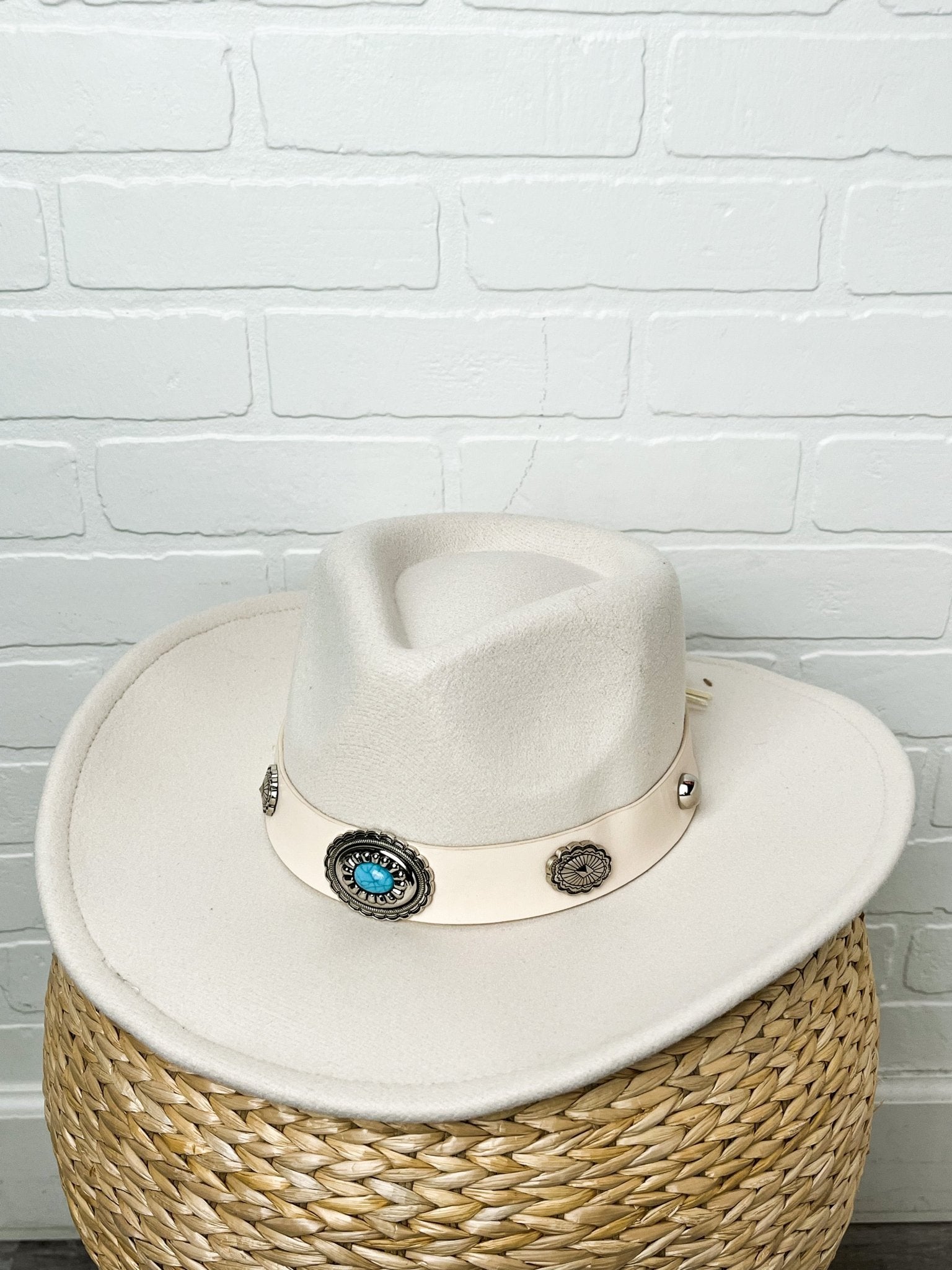 Boho strap cowboy hat white - Trendy Hats at Lush Fashion Lounge Boutique in Oklahoma City