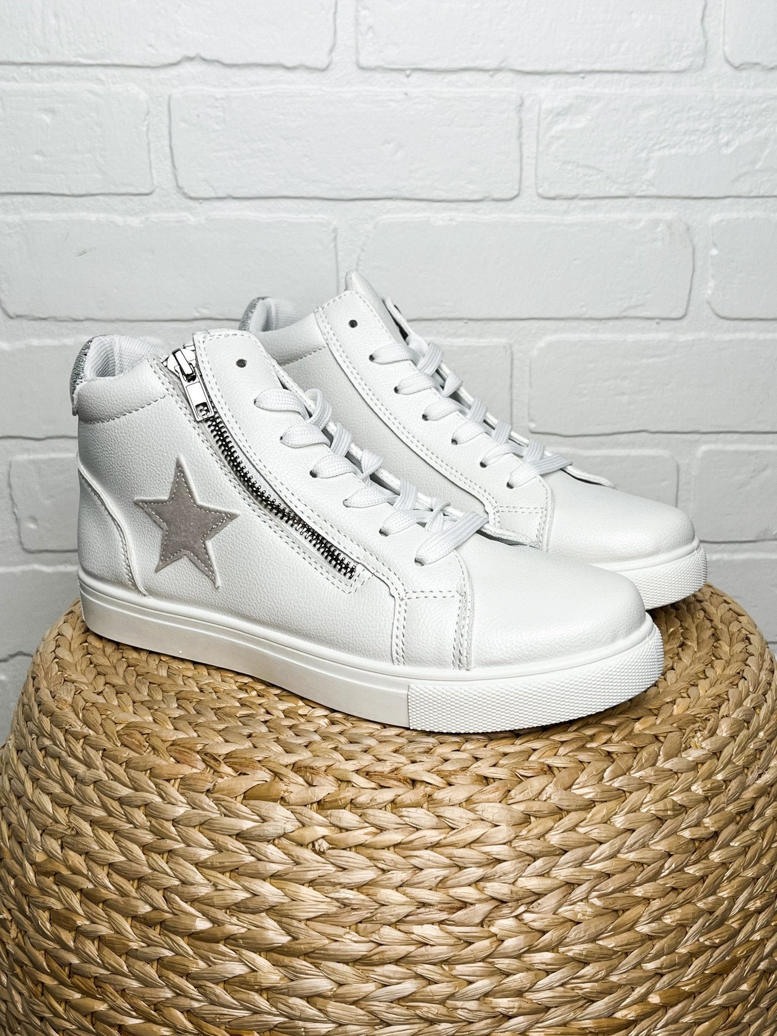 Fast star zip sneakers white - Trendy Shoes - Fashion Shoes at Lush Fashion Lounge Boutique in Oklahoma City