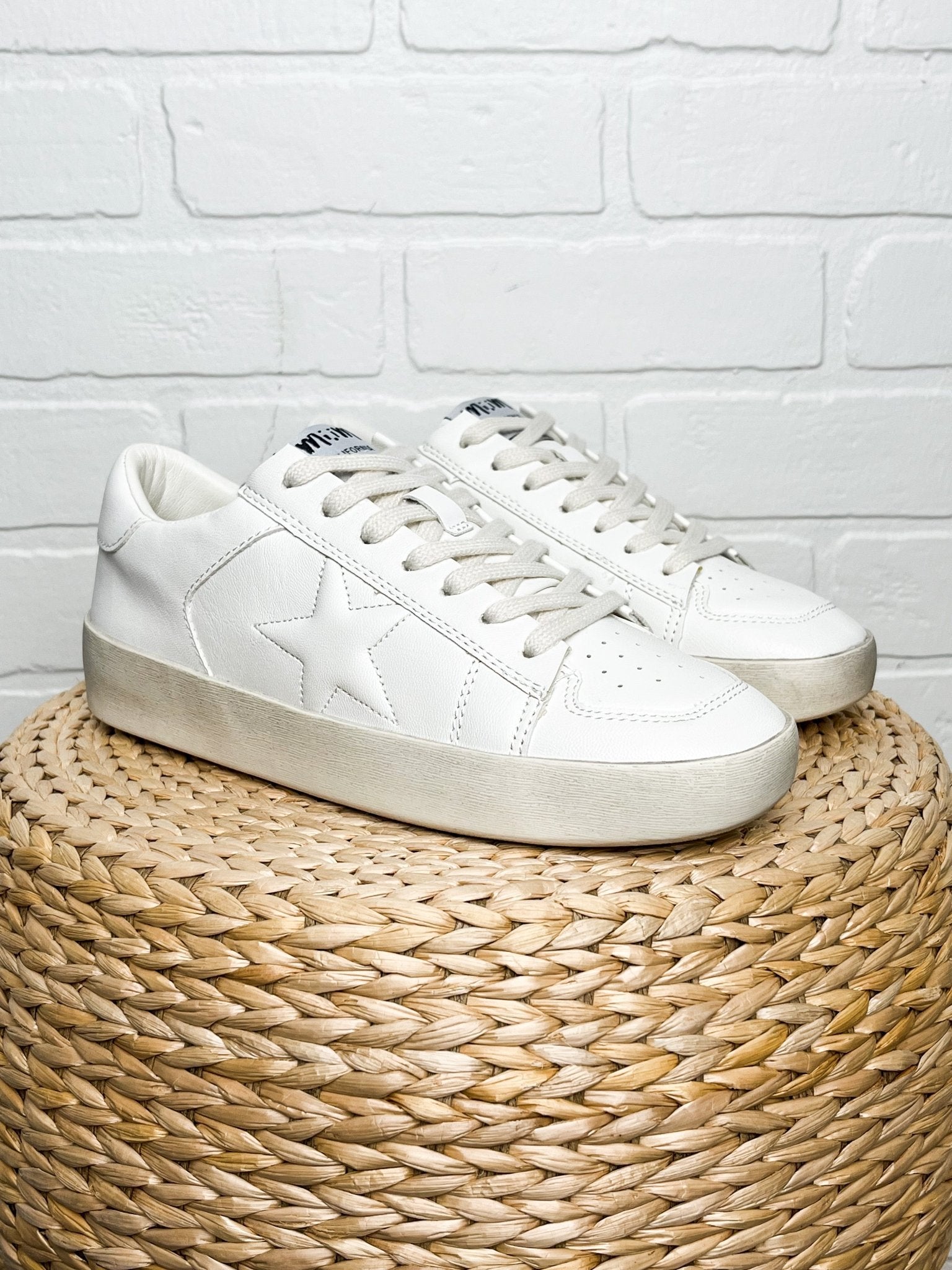 Alex star sneaker white - Trendy Shoes - Fashion Shoes at Lush Fashion Lounge Boutique in Oklahoma City